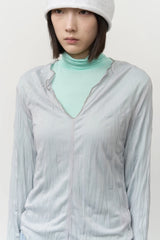 (W) Close Wrinkled Slit Top