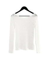 ラーセンシースルーレース長袖Tシャツ