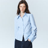 MINIMAL STRIPE LOGO SLIM SHIRT_SORA