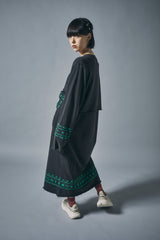 刺繍スウェットワンピース