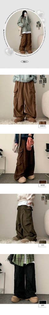 Duckle pintuck corduroy wide cargo pants