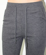 リブド ボタン ブーツカット パンツ