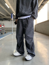 End nylon parachute pants