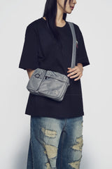24FW シンボルリベットマルチポケットクロスバッグ グレー