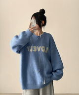 モナラブリーレタリングエンブロイダリールーズフィットラウンドニット