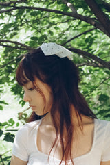 Dot Dot Bow Pin 