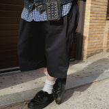 Double tuck BERMUDA shorts / Raspberry