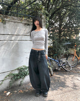 Benil Studded バルーンフィットウォッシングデニムロングパンツ