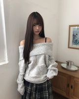 Boda Punching Off-Shoulder Wool Knit