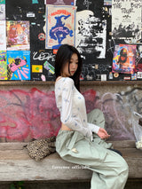 アイテムスパンオフショルダーロングスリーブtシャツ
