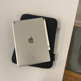 Clam タブレット＆ラップトップケース _ ソフトブラック (11 inch)