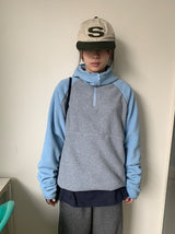 シフォンブラッシュドフードハーフジップアップフリーススウェットシャツ