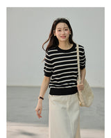 Punching Detail Summer Round Neck Knit Short Sleeve