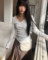ローマフローラルリボンVネックロングスリーブTシャツ