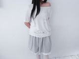 Needle note one shoulder top /white