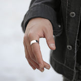 SVR-S613 Got7 Mark BamBam wearing silver 925 plain 8mm plain silver ring