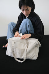 standard duffle bag (light grey)