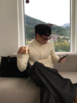 リブラインマッスルフィットジップアップニット