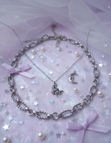 [Baby Monster ローラ Necklace] バレエコアムーンレイヤードネックレス(Surgical Steel)