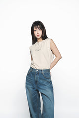 25SS ベーシックロゴウーマンスリーブレス ダークベージュ