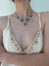 Five flowers necklace