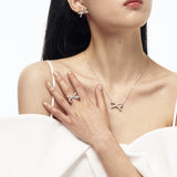 Ribbon Pave Ring