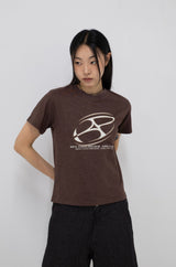 Big Graphic Logo Crop Tee Brown