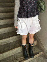 Hisami Strap Banding Frill Bermuda Pants