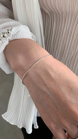 Silver line@bracelet
