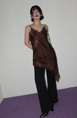 レースサテンアンバランススリップミニドレス(BROWN)
