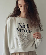 NICOLE ナルシサスフラワークロップスウェットシャツ