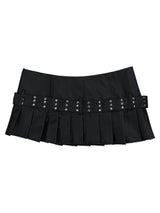 シックレイヤードプリーテッドレザースカート