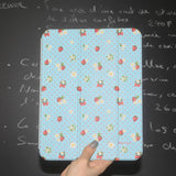 [MADE] フルーツドット iPad ケース (ストロベリー)