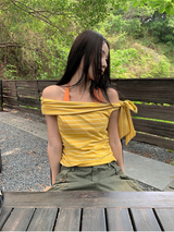アンバランスカラーオフショルダーストラップストライプTシャツ