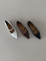 RIBBON STRAP POINTED FLAT SHOES (3COLORS!)