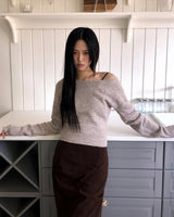 Rudan Lip-Neck Button Knit