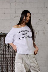 レタリング オーバーサイズ ワンショルダー Tシャツ-ホワイト