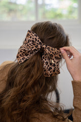 Leopard pattern double ribbon hairpin
