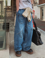 Post pocket cutting wide denim pants