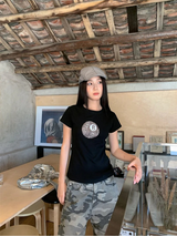 ブラックラウンドレオパードスパンデックスショートスリーブTシャツ