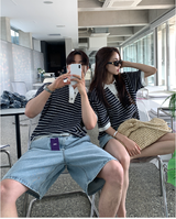 [Unisex] アースバックルストリッピードカラーレッドショートスリーブニット/ 3 カラーズ