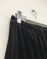 クチレースベルベットスカート