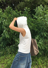 EYELET LINE HOOD VEST