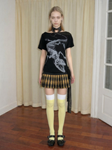 Emohaブラック ドラゴンスカルプリントTシャツ