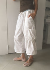 FLOWER PASTEL BERMUDA PANTS