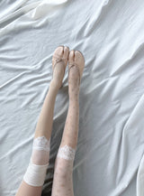 Lace mesh capri stockings