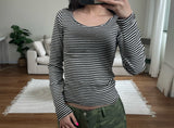 slim stripe u neck tee