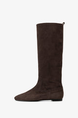 WRINKLE BOOTS IN CHOCOLATE BROWN