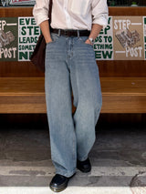 Indigo curved denim pants