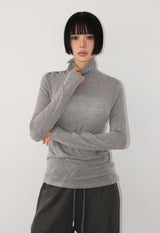 SIDE BUTTON TURTLENECK
